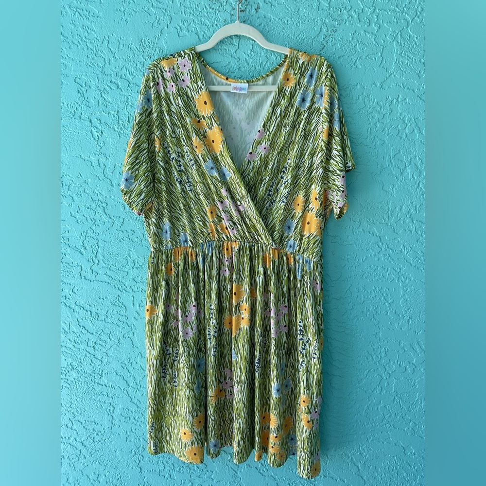 LuLaRoe Green Floral Midi Cross Front Dress in size 2XL